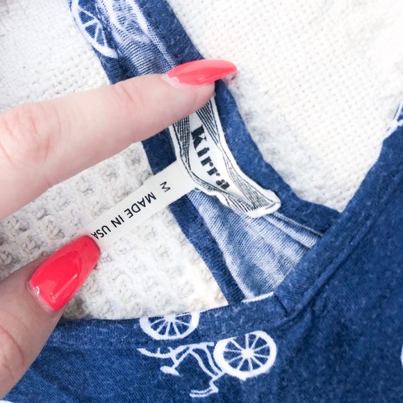 Blue tank top with bicycles - Picture 3 of 3